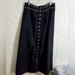 BRAND NEW. Junee Black Studded Maxu Skirt. Size Small.